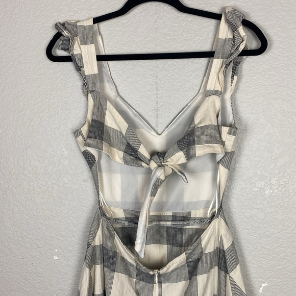 Native Youth grid pattern tie back dress - Picture 5 of 8